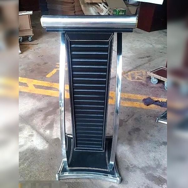 Gửi mẫu bục phát biểu bằng inox, thân bọc da cho đại lý ở Hải Dương